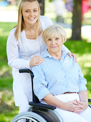 Opiekunka i osoba starsza